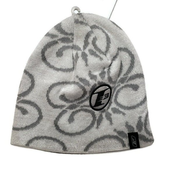Reebok Allen Iverson I3 Basketball Winter Hat Beanie Knit Cap White Gray 1 Size - Picture 3 of 3
